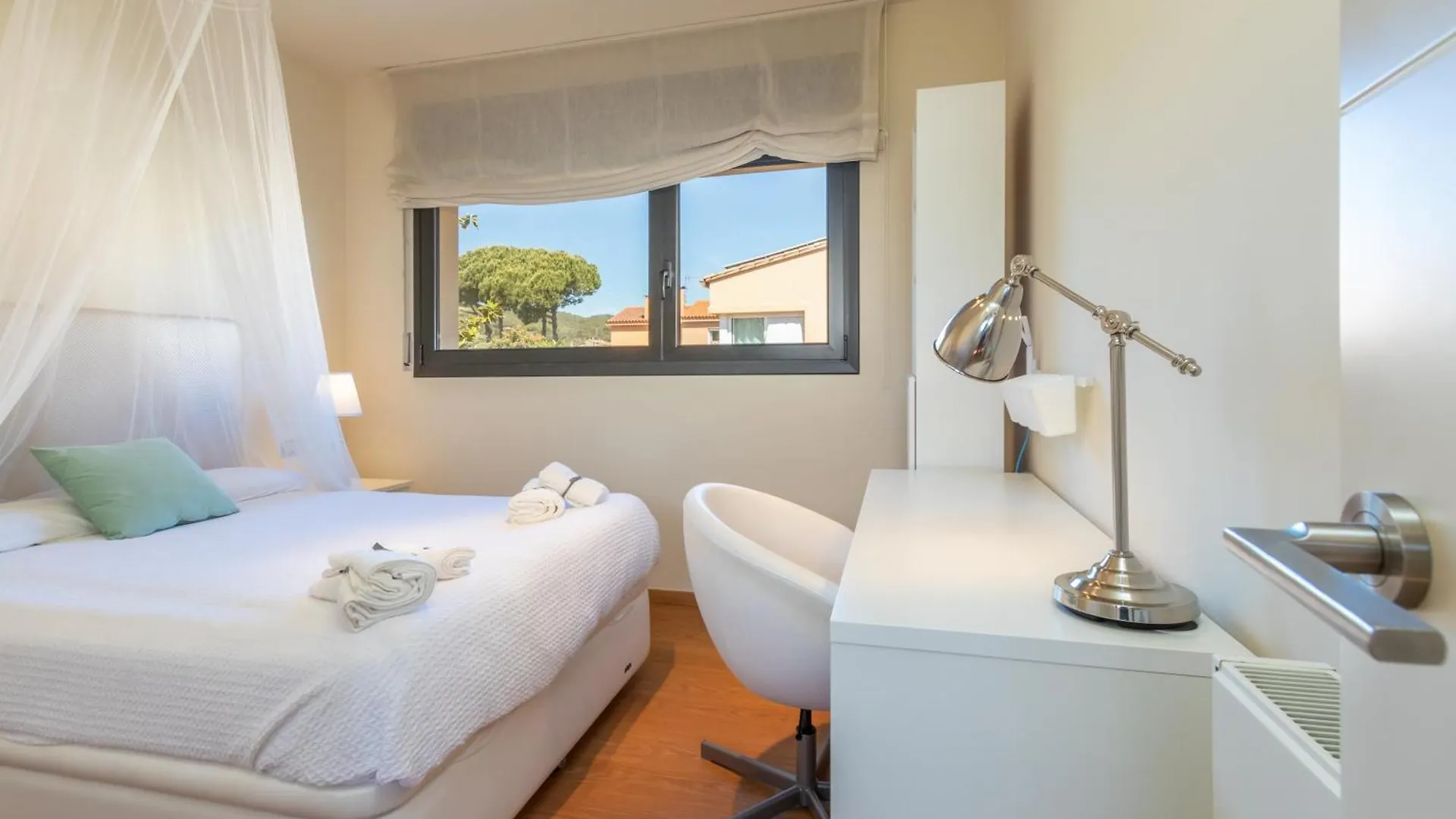 Preciosa Villa En La Costa Brava Montrás