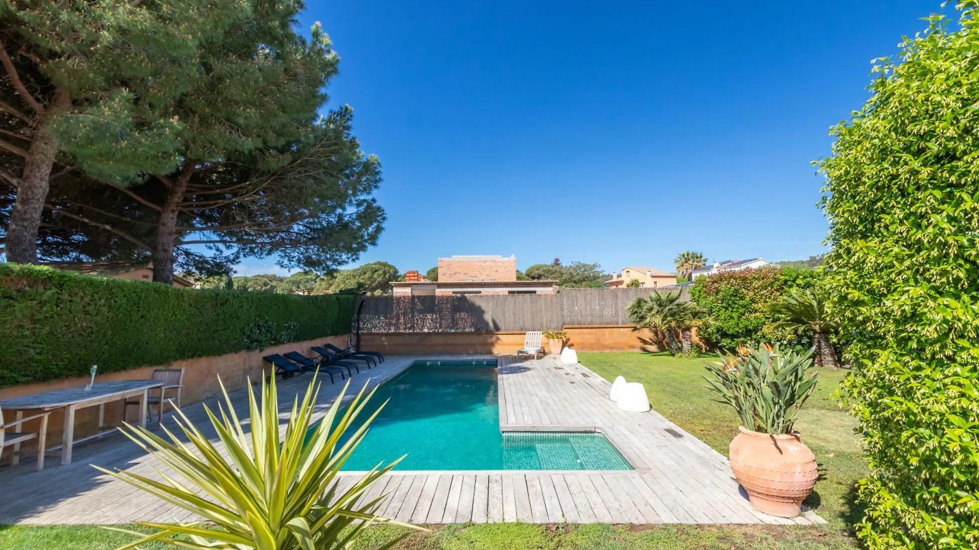 Preciosa Villa En La Costa Brava Montrás スペイン